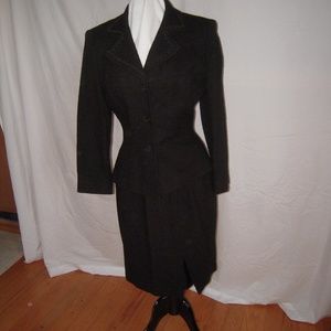 GANTOS tailored jacket & skirt black like new